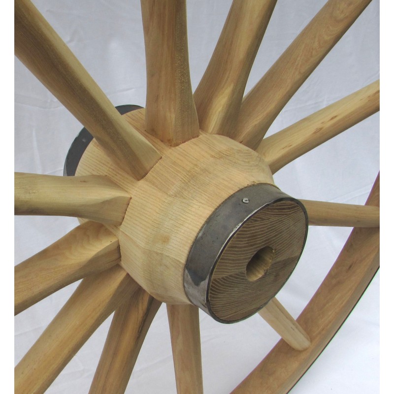 1011 - 32'' Wagon Wheels, Large Heavy Wood Hub